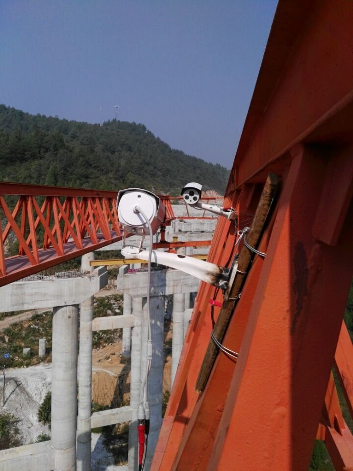 湖南湘西架橋機監控系統現場安裝圖五